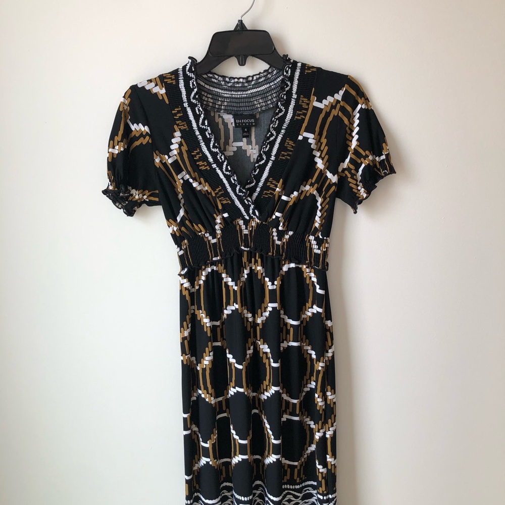 Enfocus Studio Black and Gold Puff Sleeve Dress
